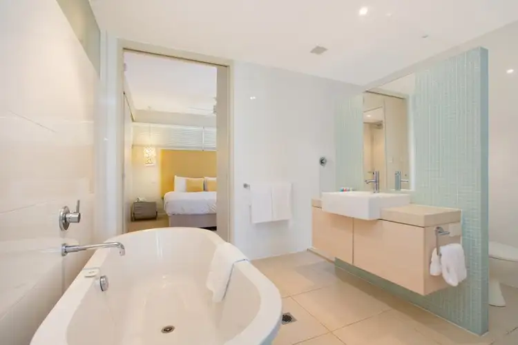 Fourth view of Homely unit listing, 14/201 Lake Street, Cairns North QLD 4870
