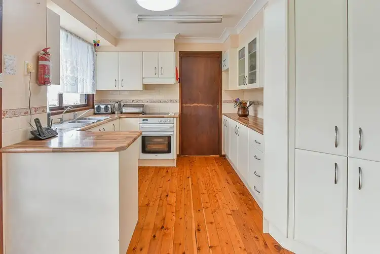 Second view of Homely house listing, 7 Hudson Place, Ingleburn NSW 2565