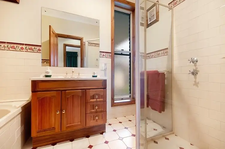 Fifth view of Homely house listing, 15 Navajo Drive, Mount Gambier SA 5290