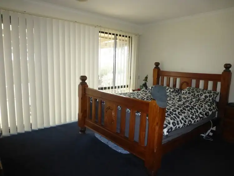 Fifth view of Homely house listing, 27 Woodlands Circ, Echuca VIC 3564