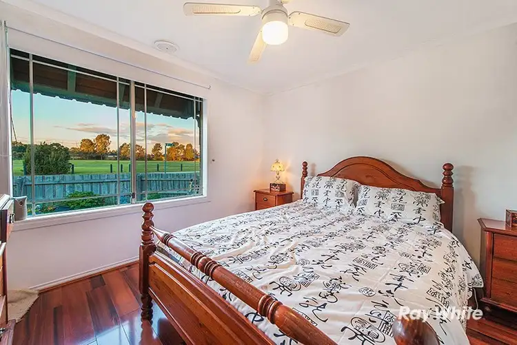 Sixth view of Homely house listing, 5 Calais Circuit, Cranbourne West VIC 3977