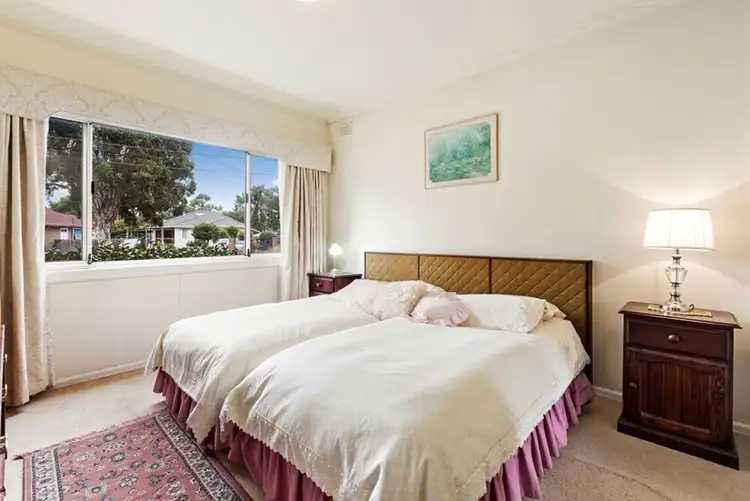 Fourth view of Homely house listing, 5 Ashbrook Court, Oakleigh South VIC 3167