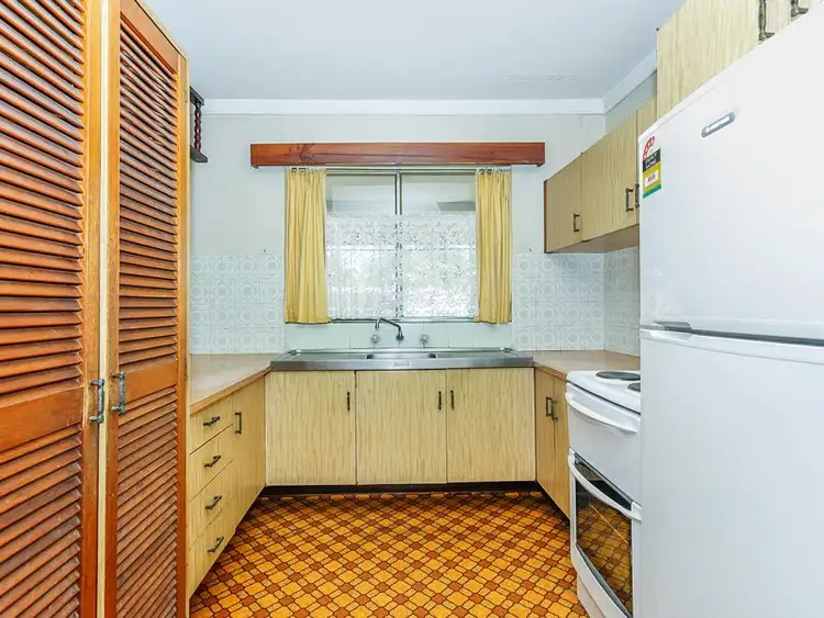 Fifth view of Homely house listing, 23 Hughenden Drive, Thornlie WA 6108