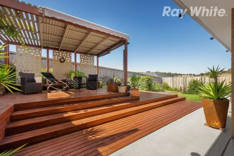 Second view of Homely house listing, 6 Kingview Place, Mernda VIC 3754