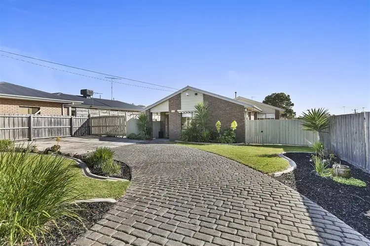 22 Seymour Close, Grovedale VIC 3216