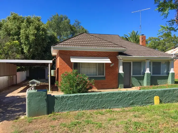 146 Larmer Street, Narrandera NSW 2700