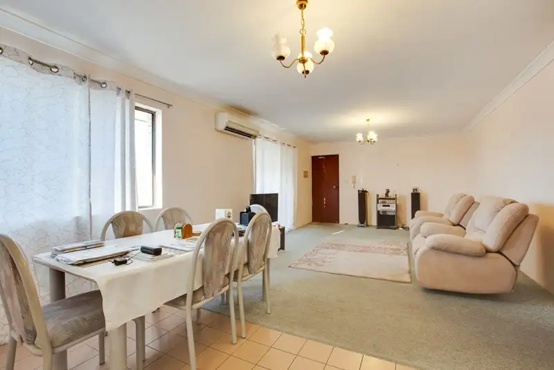Main view of Homely unit listing, 4/42 Macaulay Street, Coorparoo QLD 4151