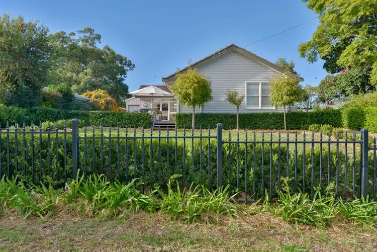 61 Murray Street, Tamworth NSW 2340