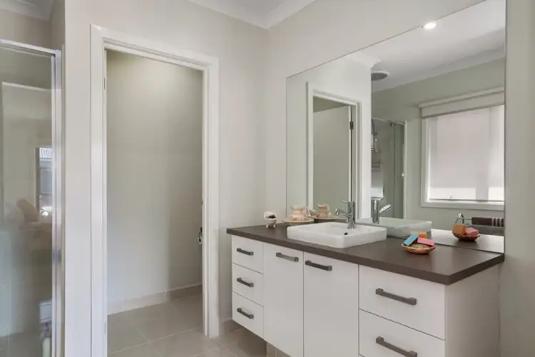 Seventh view of Homely house listing, 5 Faith Road, Craigieburn VIC 3064