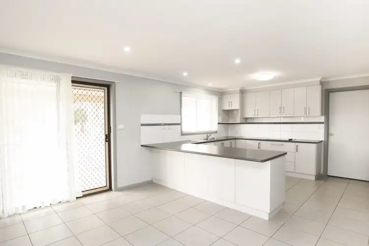 Seventh view of Homely house listing, 104 Kulkyne Way, Red Cliffs VIC 3496