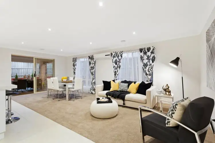 Fourth view of Homely house listing, 5 Greenview Court, Cranbourne North VIC 3977