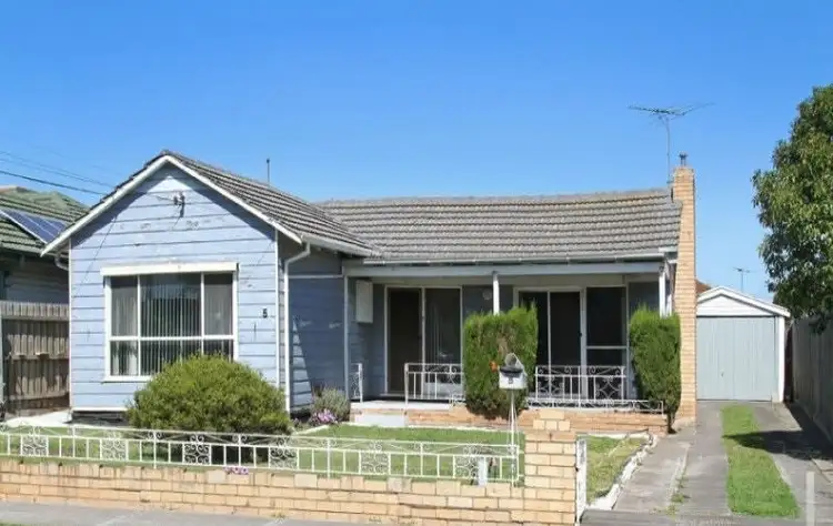 5 Daleglen Street, Reservoir VIC 3073