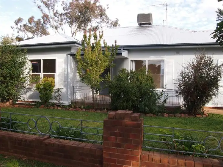 5 Rose Street, Parkes NSW 2870