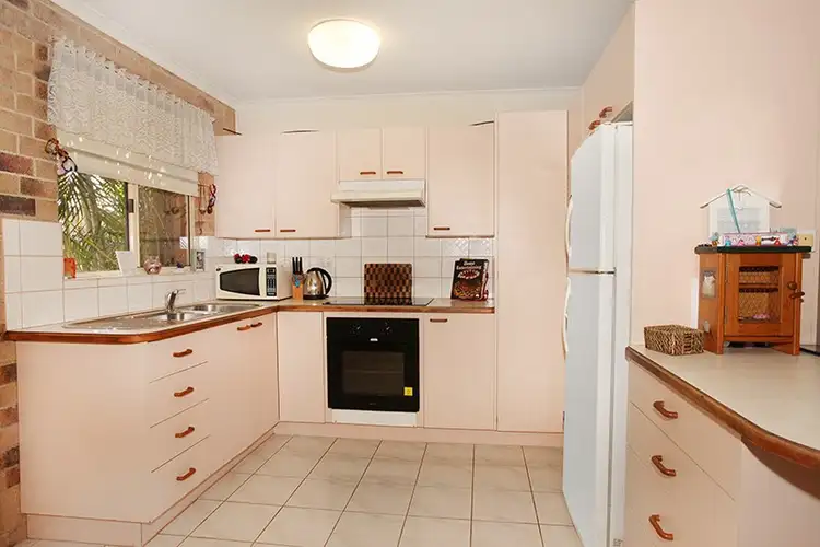 Second view of Homely unit listing, 2/86 Amarina Avenue, Mooloolaba QLD 4557