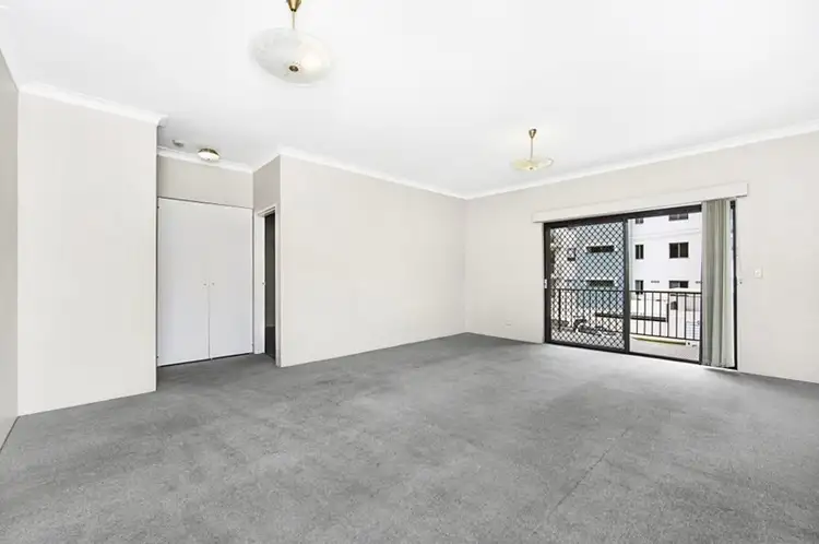 Seventh view of Homely block of units listing, 6 Tallebudgera Drive, Palm Beach QLD 4221