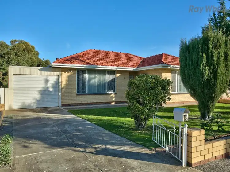 18 Nilpena Avenue, Park Holme SA 5043