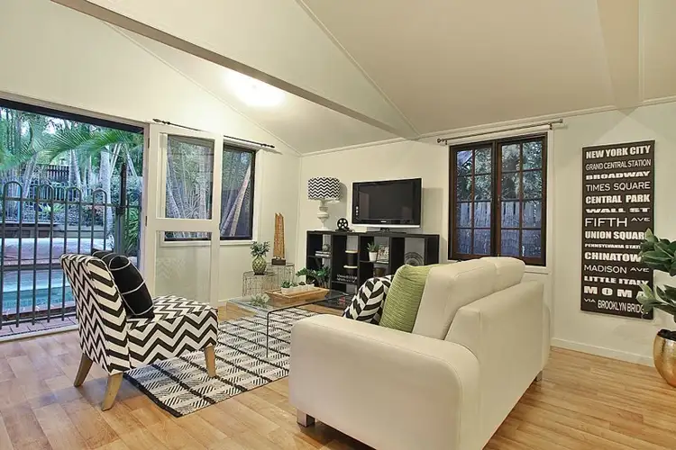 11 Sterculia Avenue, Holland Park West QLD 4121