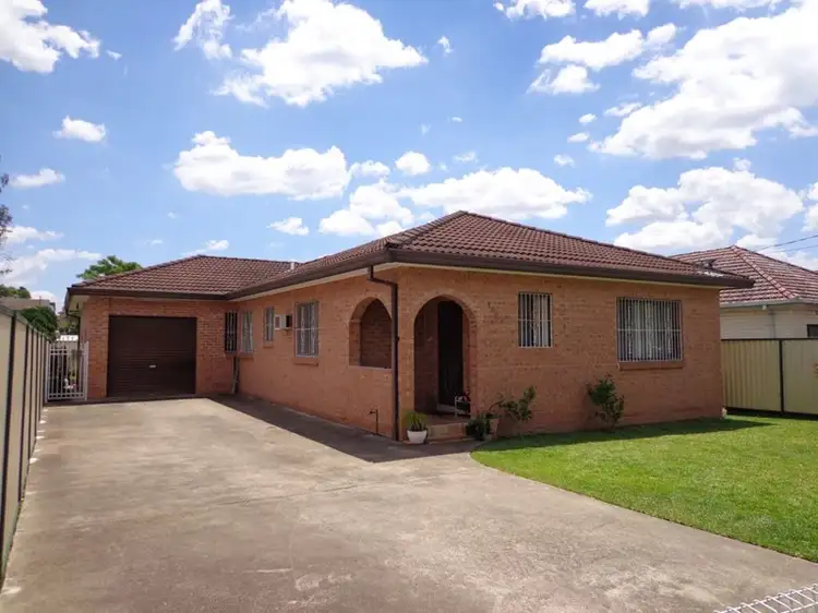 100 Hamilton Road, Fairfield NSW 2165