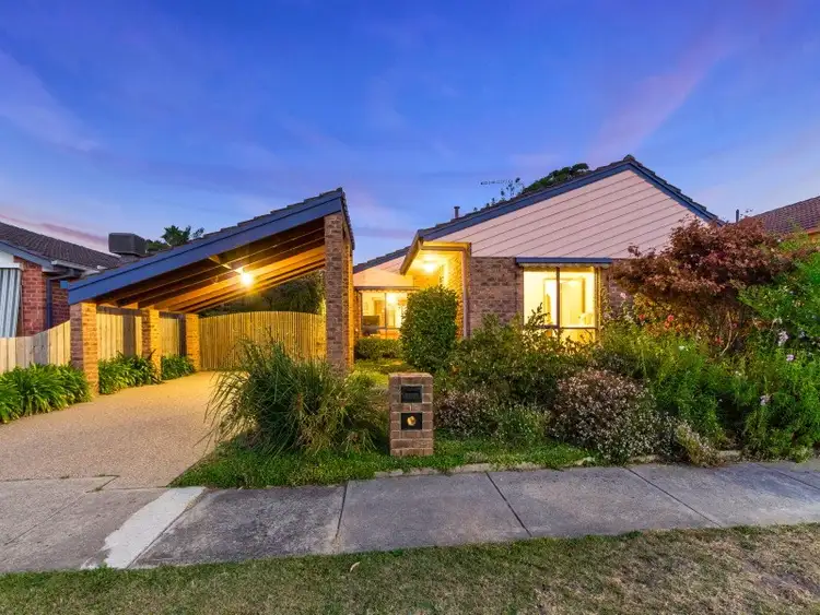 58 Raphael Crescent, Frankston VIC 3199