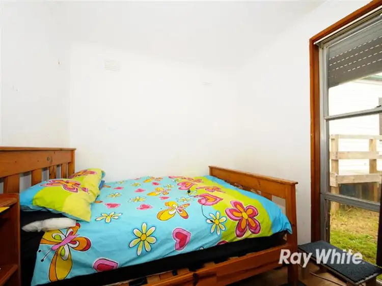 Sixth view of Homely house listing, 15 Anne Court, Cranbourne VIC 3977