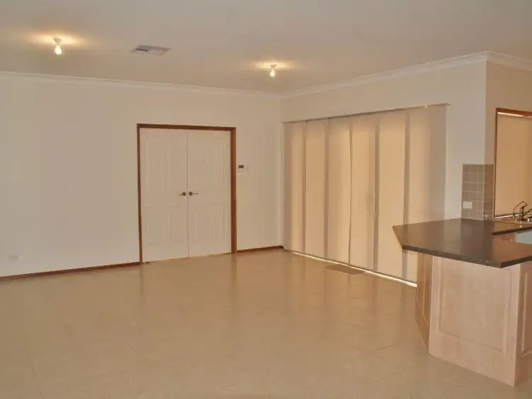 Sixth view of Homely house listing, 19 Jendarra Court, Murray Bridge SA 5253
