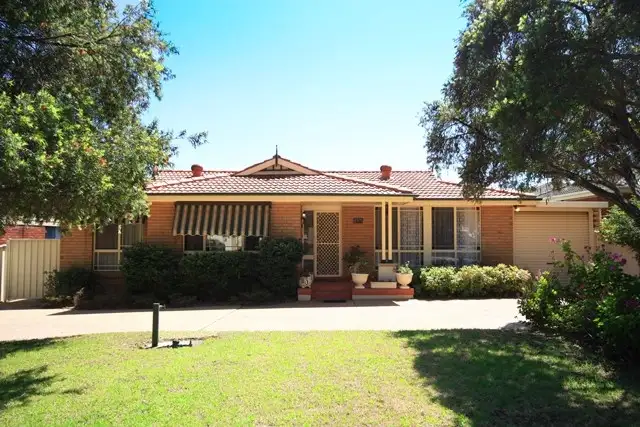 5 Templeton Road, Elderslie NSW 2570