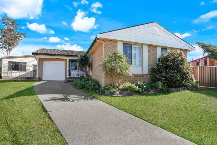 5 Bronte Close, Wetherill Park NSW 2164