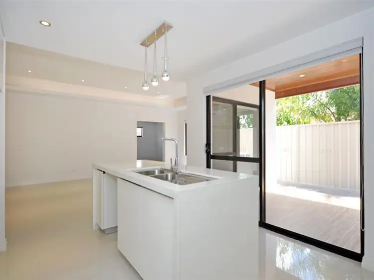 Seventh view of Homely house listing, 19b Holilond Way, Morley WA 6062
