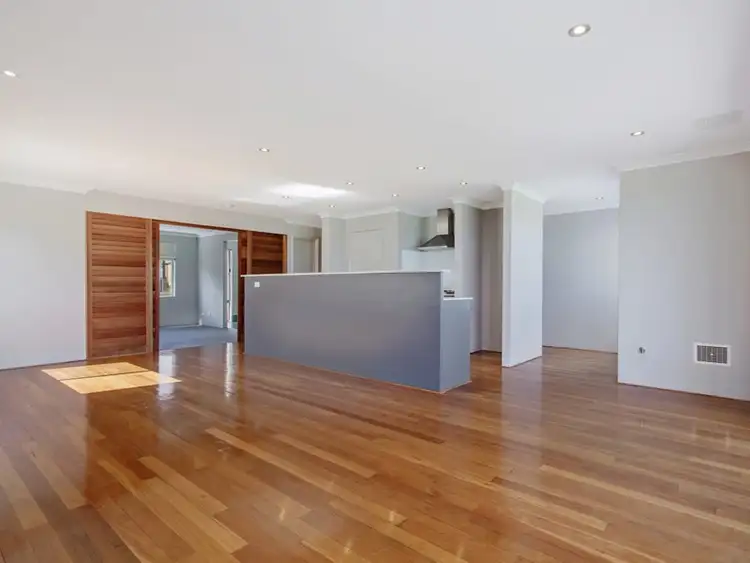 Fourth view of Homely house listing, 1/189 Rockingham Beach Road, Rockingham WA 6168