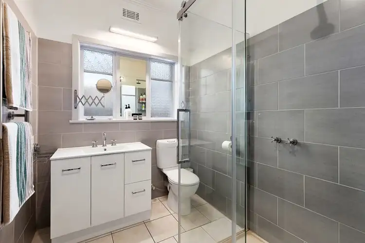 Fifth view of Homely house listing, 197 Huntingdale Road, Oakleigh VIC 3166