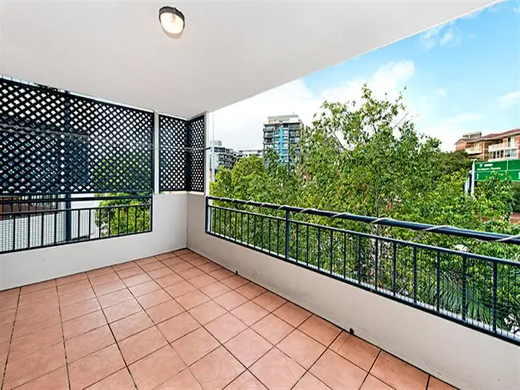 Seventh view of Homely unit listing, 12/12 Rosina Street, Kangaroo Point QLD 4169