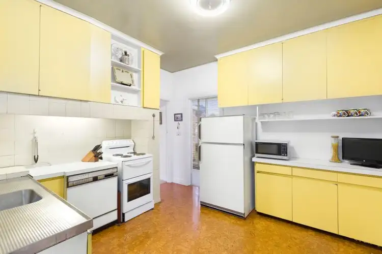Third view of Homely house listing, 3 Mckenzie Court, Oakleigh East VIC 3166
