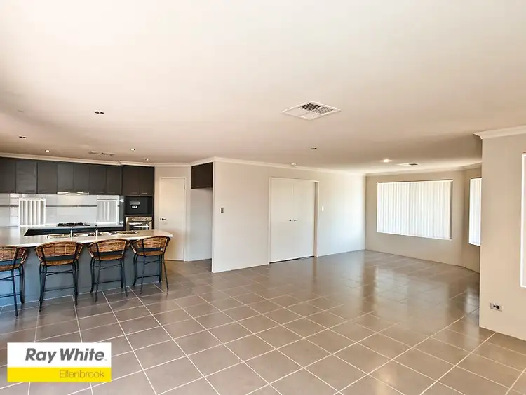 44 Farmaner Parkway, Ellenbrook WA 6069