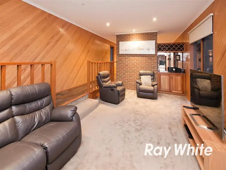 Fifth view of Homely house listing, 2 Airlie Court, Langwarrin VIC 3910