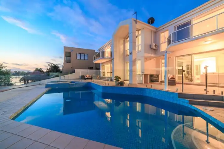 102 Cabana Boulevard, Benowa Waters QLD 4217