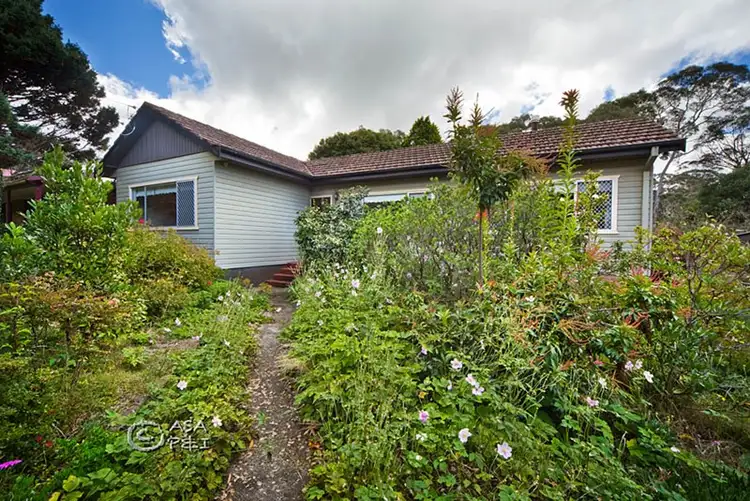 12 Chelmsford Avenue, Blackheath NSW 2785