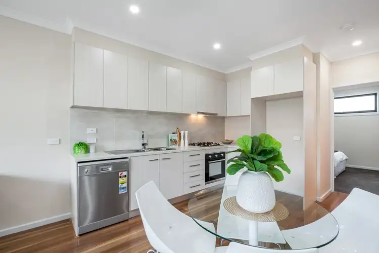 Fifth view of Homely townhouse listing, 2/92 Beauchamp Street, Preston VIC 3072