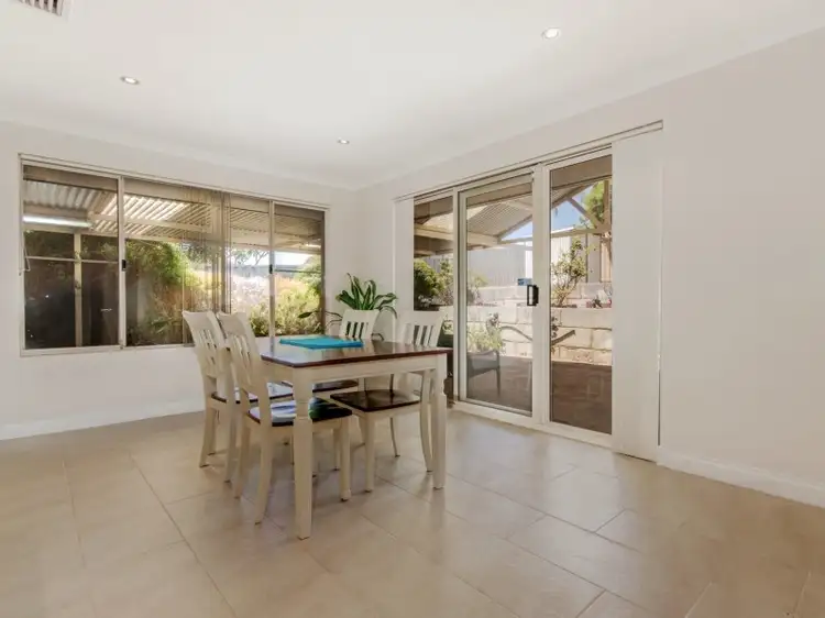 Seventh view of Homely house listing, 20 Porter Gardens, Leda WA 6170