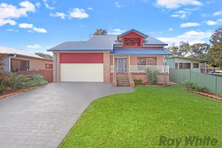17 Kamilaroo Avenue, Lake Munmorah NSW 2259