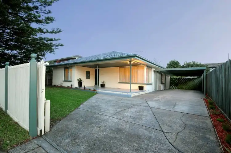 22 Kennedy Avenue, Chelsea Heights VIC 3196