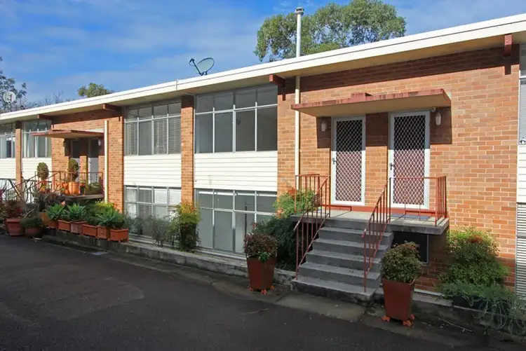 8/63 Donnison Street West, Gosford NSW 2250