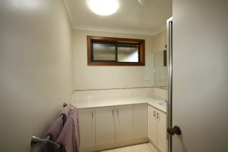 Seventh view of Homely house listing, 5 Lindsay Street, Rochester VIC 3561