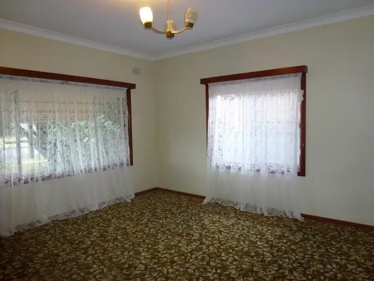 Fifth view of Homely house listing, 32 Caroline Street, Dubbo NSW 2830
