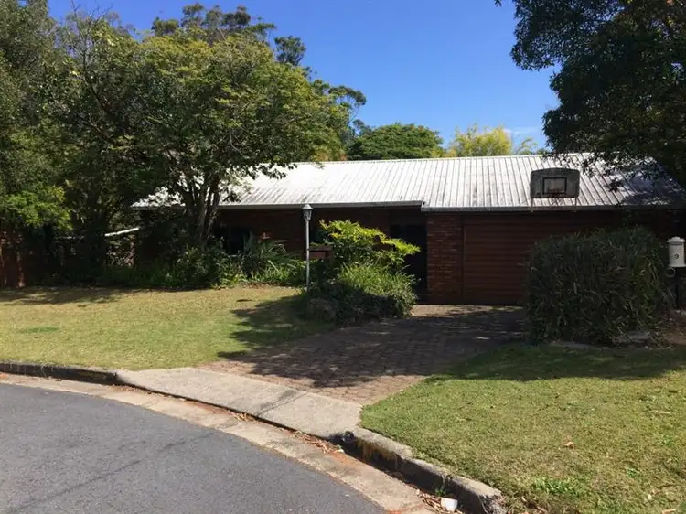11 Penola Place, Ashmore QLD 4214