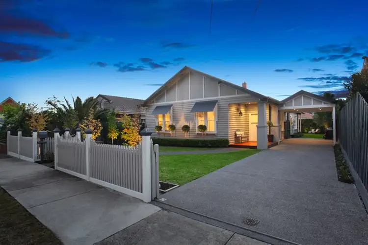 21 Skipton Road, Hughesdale VIC 3166