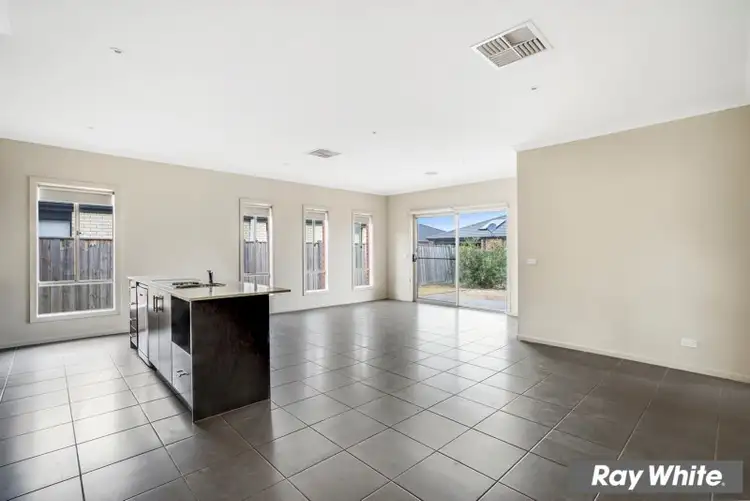 Sixth view of Homely house listing, 39 Safari Drive, Tarneit VIC 3029