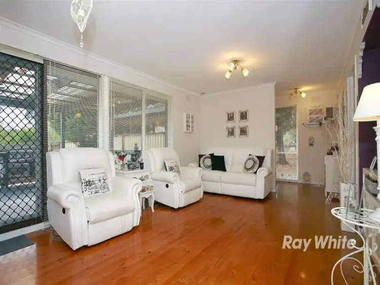 Fifth view of Homely house listing, 8 Sutherland Court, Endeavour Hills VIC 3802
