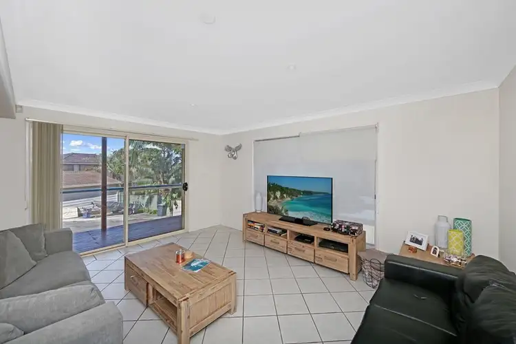 15 Rickard Street, Bateau Bay NSW 2261