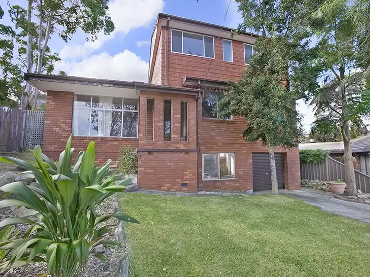 Main view of Homely house listing, 10 Namara Place, Engadine NSW 2233
