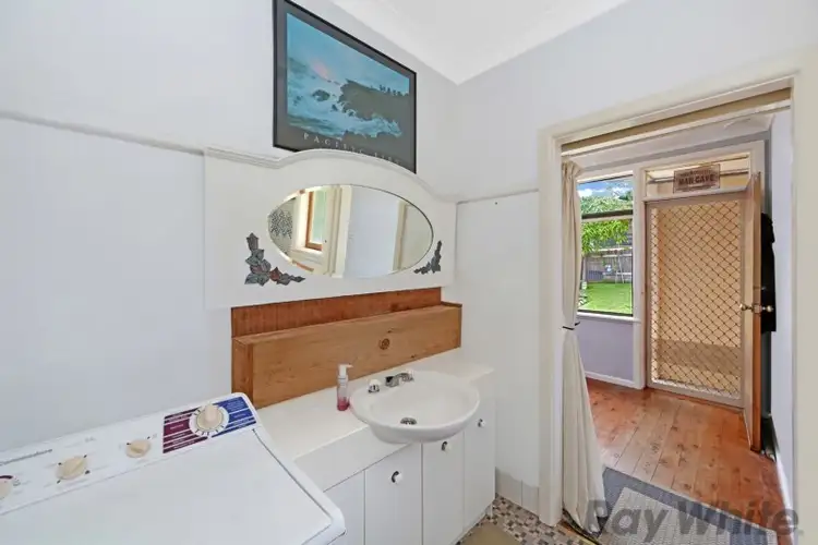 Seventh view of Homely house listing, 4 Woodlawn Drive, Budgewoi NSW 2262